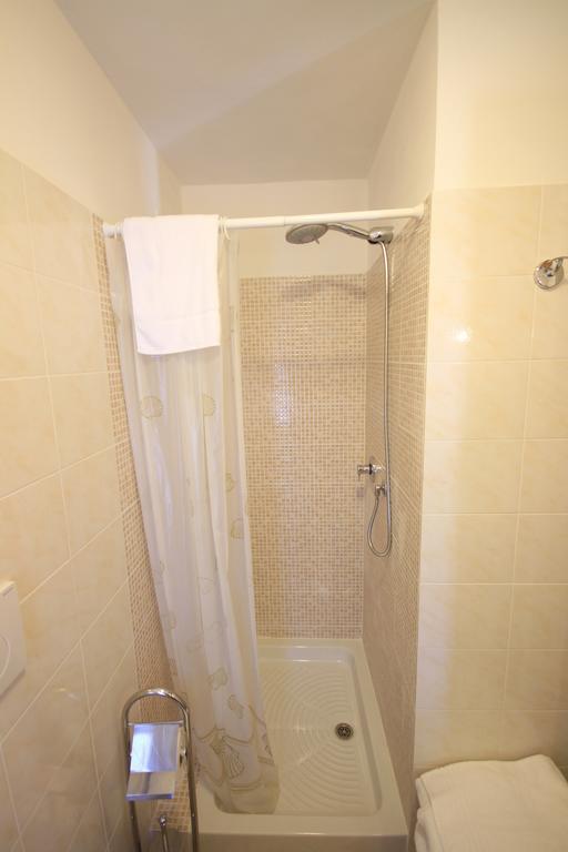 Albergo Villa Gradita Forte dei Marmi Quarto foto